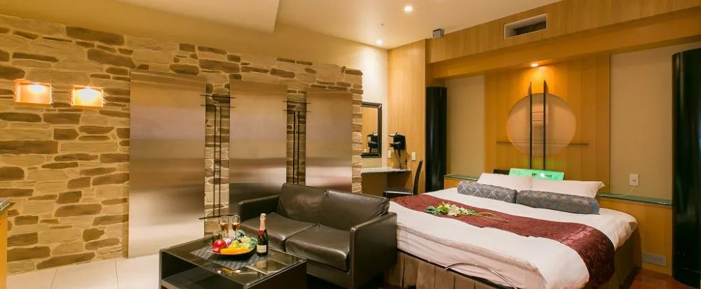 HOTEL AXIS